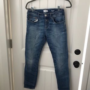 Closed jeans!